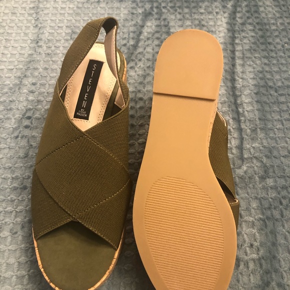 Steven by Steve maddens Carly stretch wedge - Picture 3 of 3